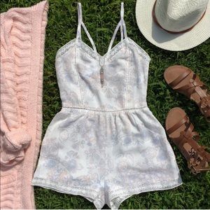 NEVER WORN Kendall and Kylie Romper